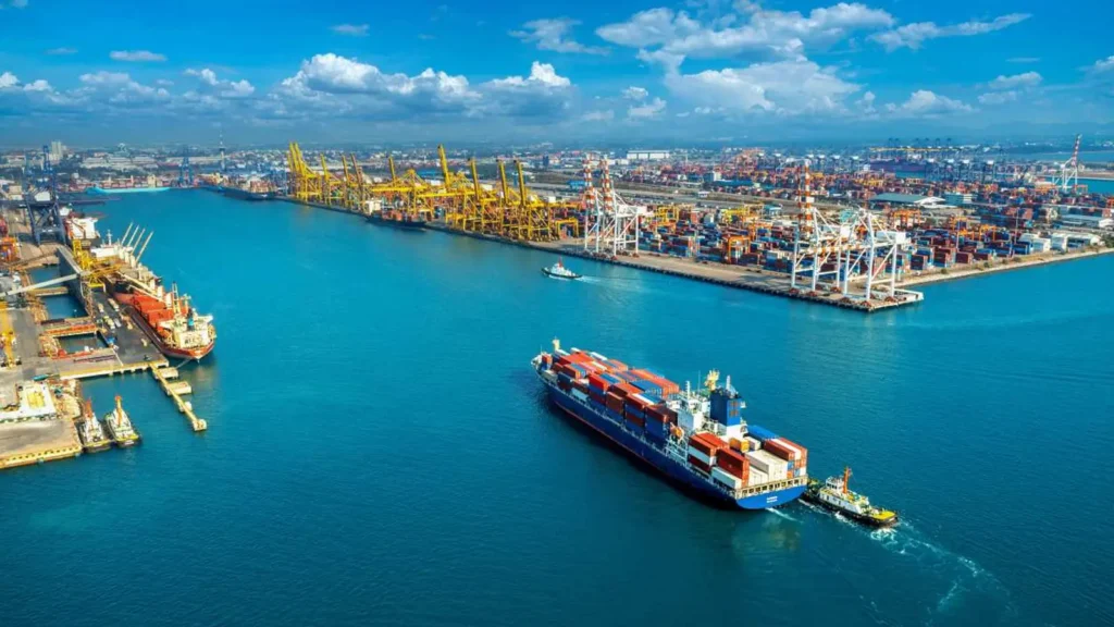 Vista aérea de una terminal portuaria