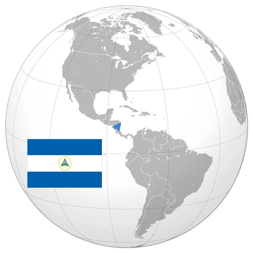 13_NICARAGUA_GLOBE Globo terráqueo con Nicaragua destacada y su bandera