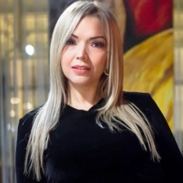 Debora Valera